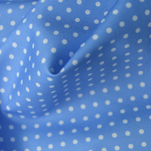 牛仔蓝白小波点涤纶布料 发圈连衣裙吊带上衣裙子汉服装礼服面料