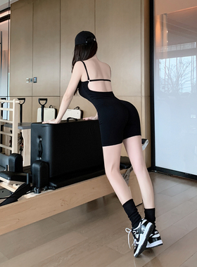 Byu run 新款美背短裤连体衣运动套装女一体式速干露背连体瑜伽服