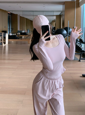 Byu run 新款圆领低领收腰长袖T恤上衣女宽松修身速干瑜伽服罩衫