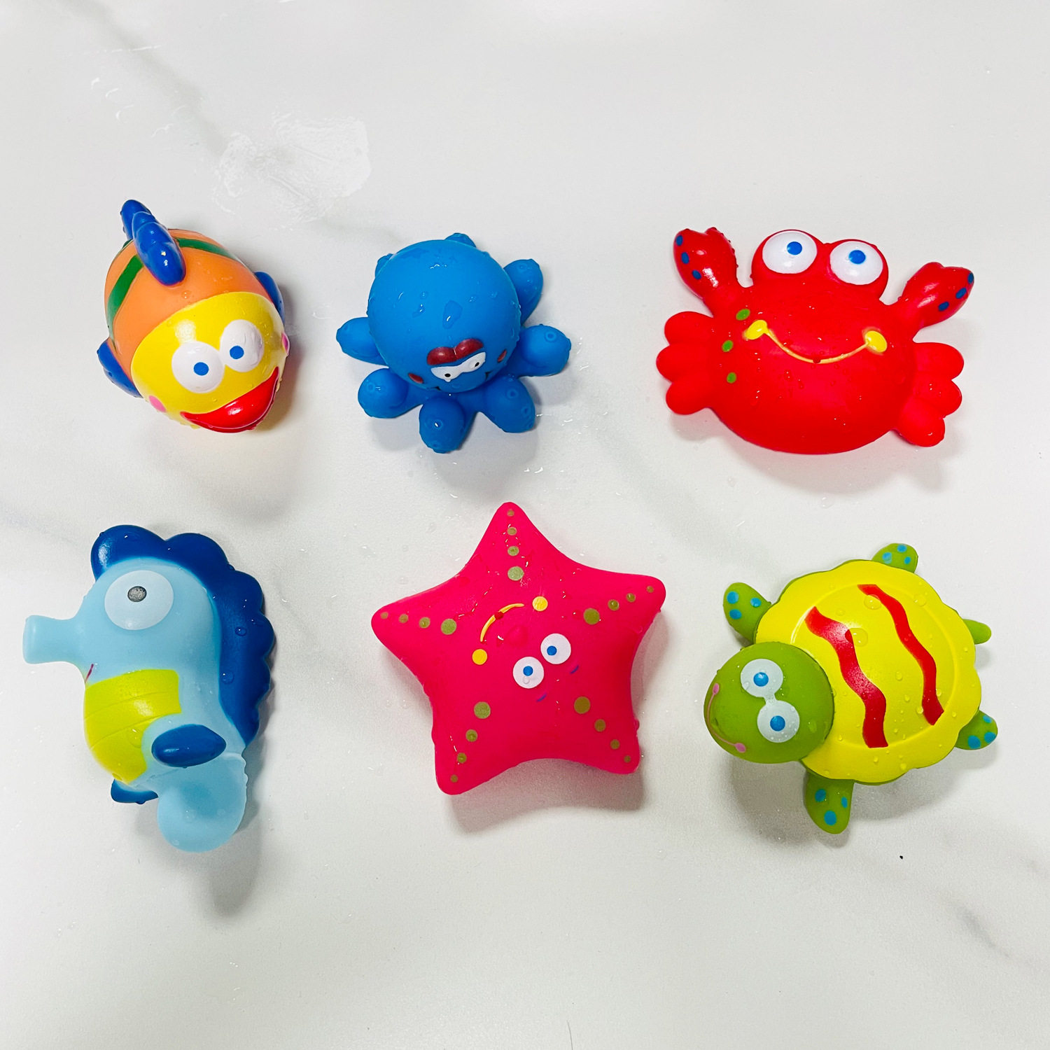 宝宝洗澡戏水玩具儿童游泳玩水夏天小孩浴室小乌龟小黄鸭沐浴室内