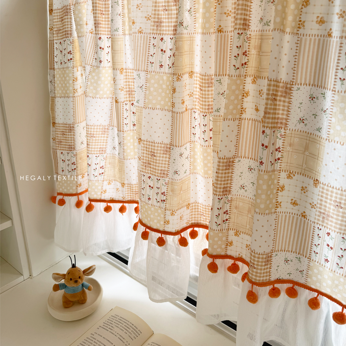 橘子色拼布印花复古半帘厨房