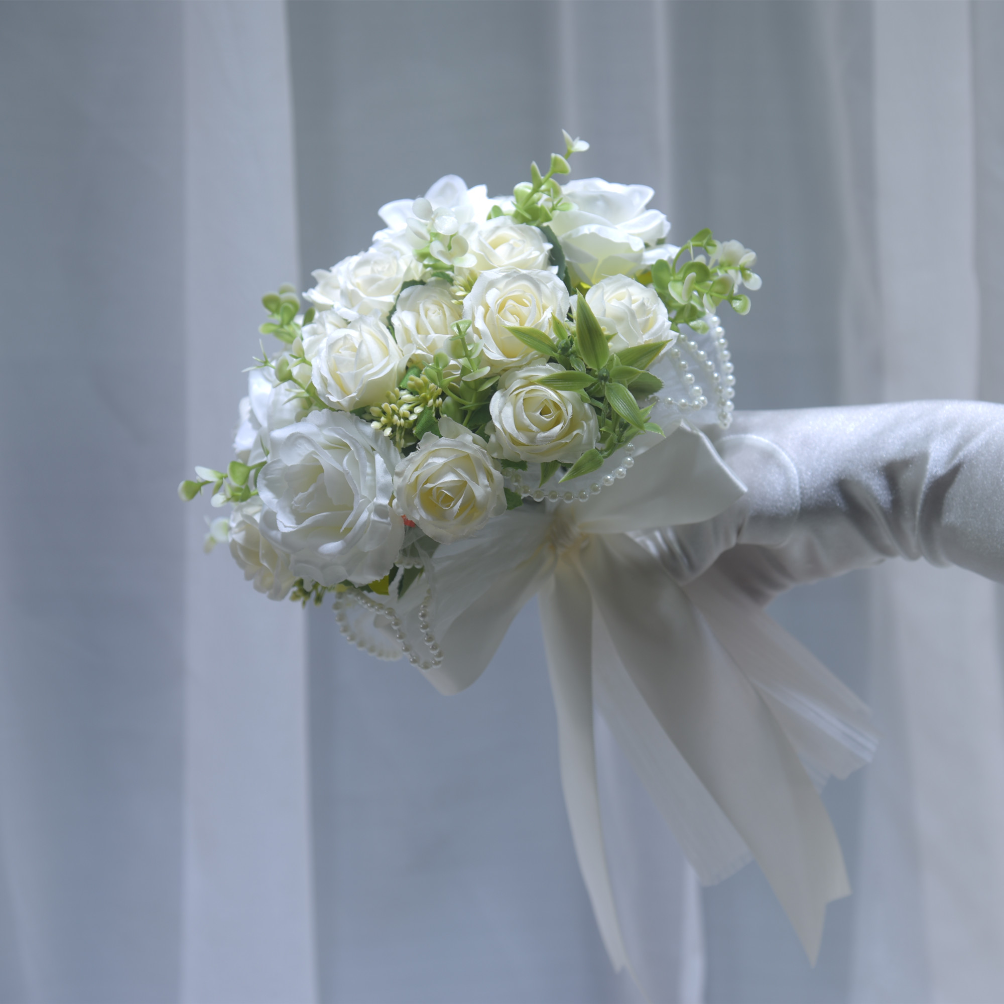 森系新娘手捧花仿真抛花球领证求婚假花清新结婚礼婚纱照道具旅拍