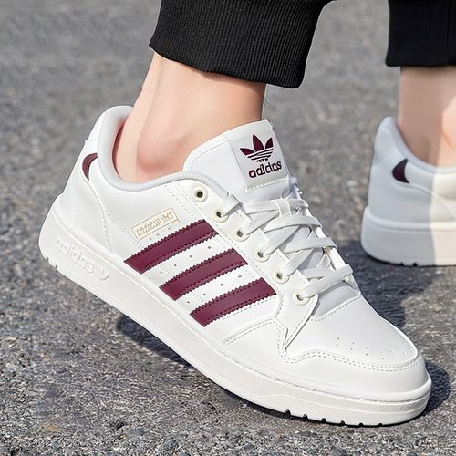 阿迪达斯春季新款透气小白鞋板鞋