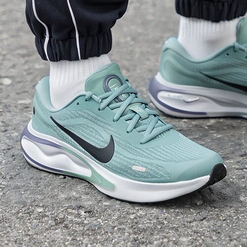 Nike耐克夏季男厚底缓震跑步鞋