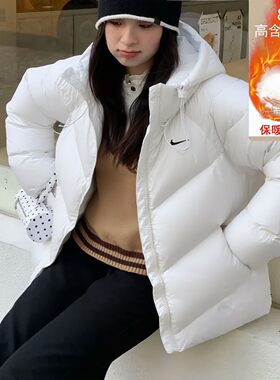 Nike耐克女款连帽厚款羽绒服