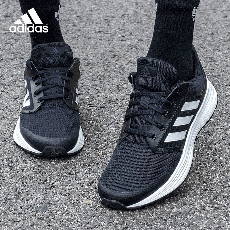 阿迪达斯女鞋2025秋季新款网面透气运动鞋休闲缓震轻便耐磨跑步鞋