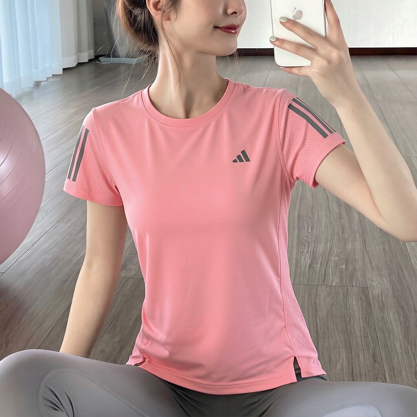 阿迪达斯粉色短袖女t恤夏季新款透气速干运动瑜伽服女普拉提上衣