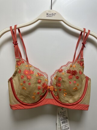 羽诗芬内衣80C超薄水晶杯兔耳朵软圈性感蕾丝