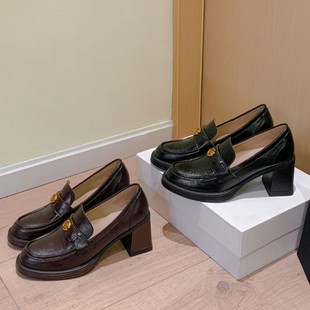 葡萄妈studio同款复古山茶花乐福鞋女新款英伦风小个子增高小皮鞋