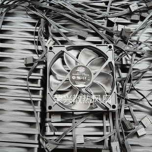 酷冷9015风扇 9厘米 厚1.5CM DF0921512RFMN /12V 4线机箱风扇