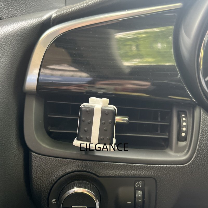 小香风简约高级车载出风口摆件