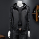 2026春秋休闲刺绣连帽夹克货号7675-P175假模图，男装夹克，钱塘2010A