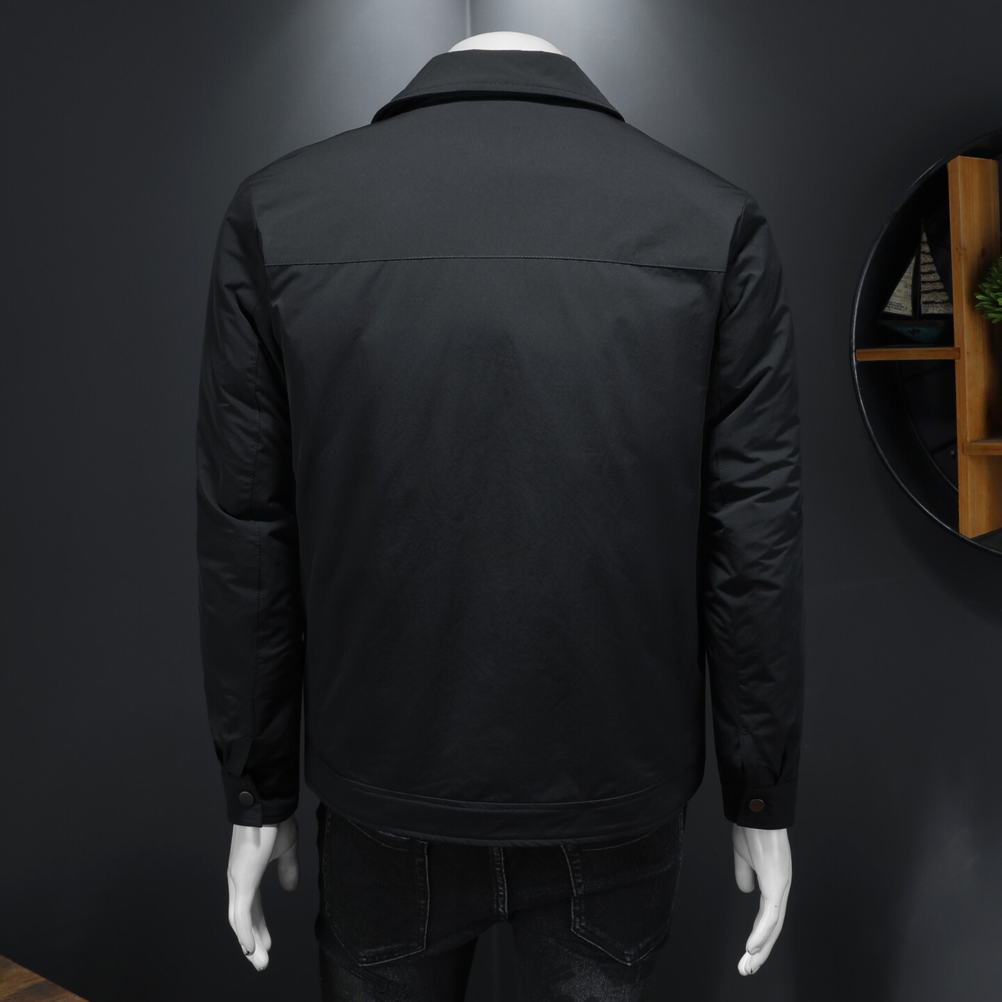 冬季新款翻领轻薄款休闲羽绒服QT212-8828-P285假模图,男装羽绒服,钱塘2010A