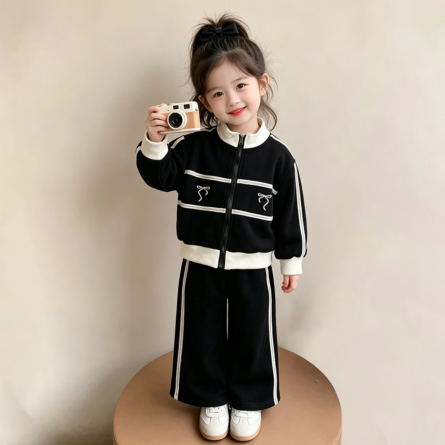 女童春秋洋气黑色蝴蝶结花边套装2026新款儿童时尚宝宝休闲两件套