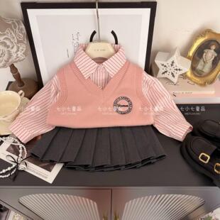 女童套装2026秋季新款儿童韩版粉色衬衫刺绣马甲毛衣百褶裙三件套