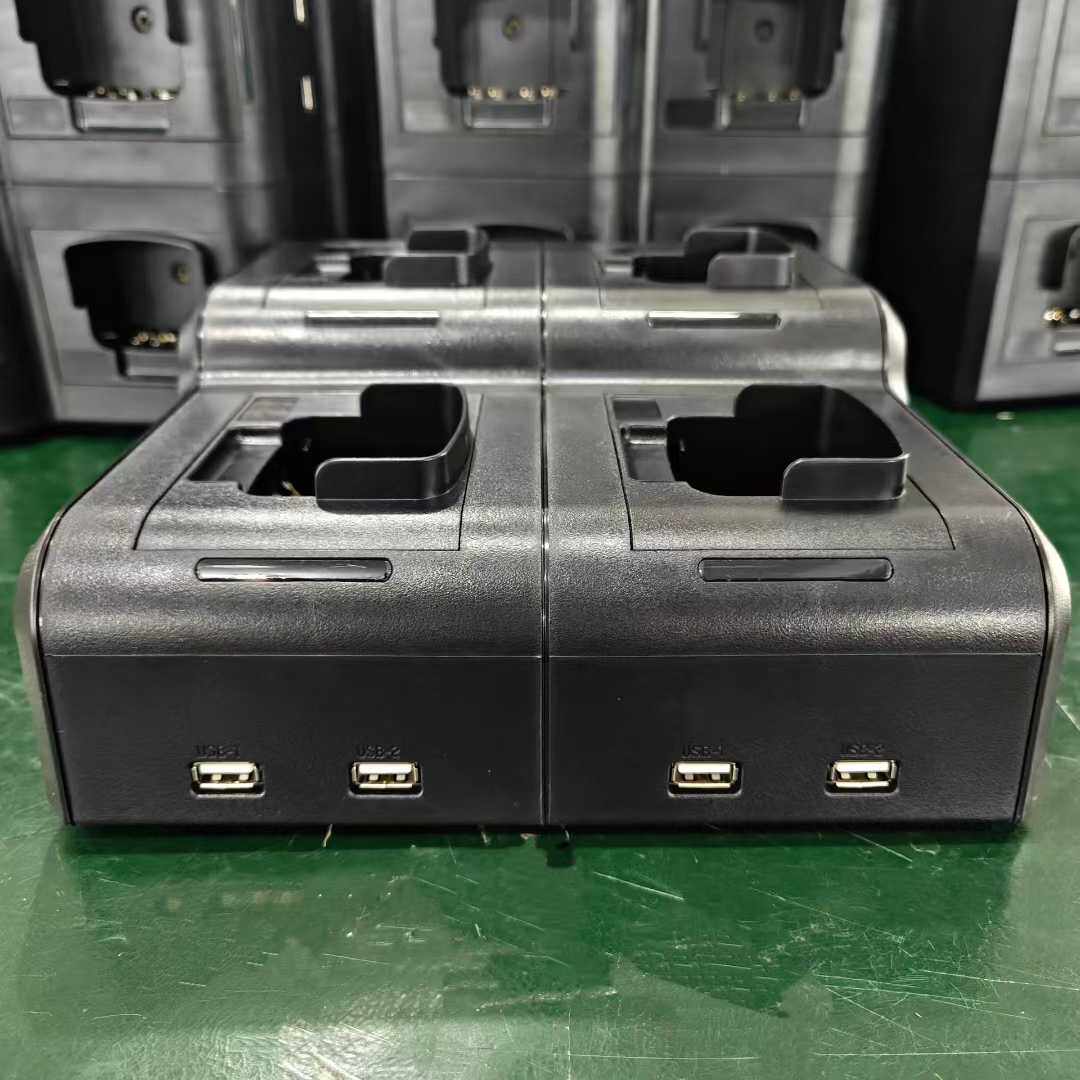 高品充电器适配摩托罗拉P8668i/P8600/P8608i/P8660/P8668iP88085