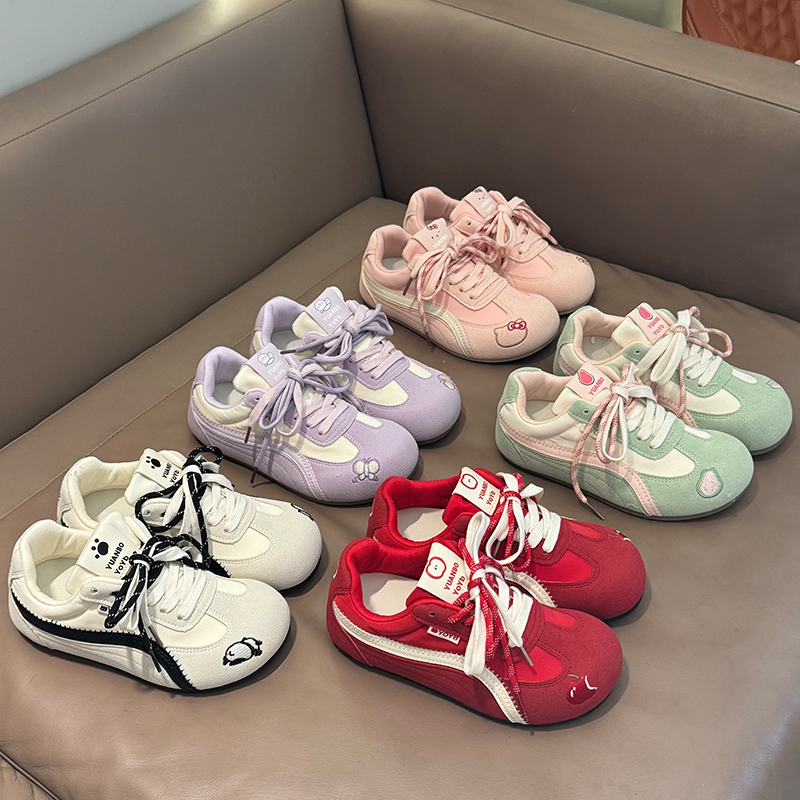 春夏百搭多巴胺板鞋女2025新款41-43大码女鞋丑萌大头休闲德训鞋