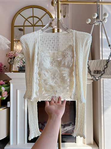 纯欲风气质百搭羽毛镶钻吊带背心女修身显瘦镂空针织衫外套两件套