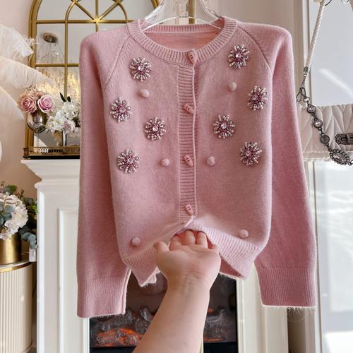 2025年秋冬重工镶钻单排牛角扣粉色毛衣外套宽松百搭针织开衫女装