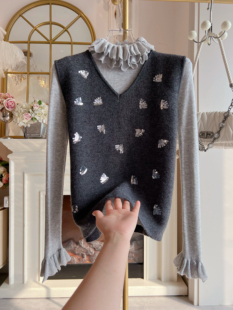 2026年春季新款重工亮片毛衣马甲背心木耳边针织衫打底衫两件套女