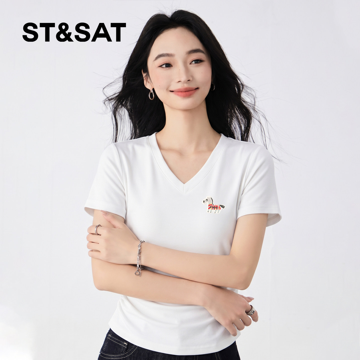 星期六v领修身抽褶短袖t恤女夏季