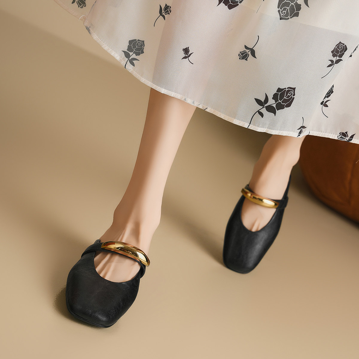 星期六法式绝美包头半拖女夏季配裙子软底不累脚百搭休闲外穿凉鞋