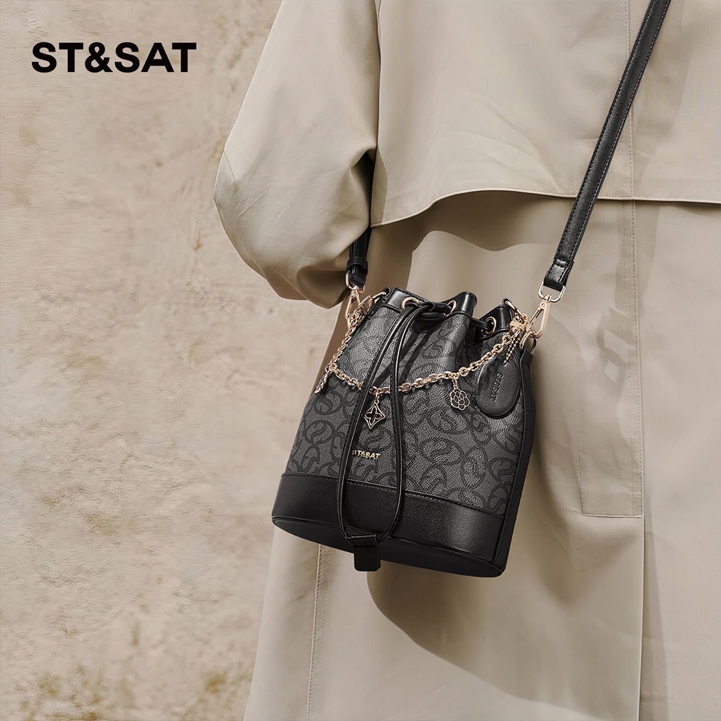 星期六抽绳水桶包2026新款包包高级感轻奢小众手提小拎包斜挎女包