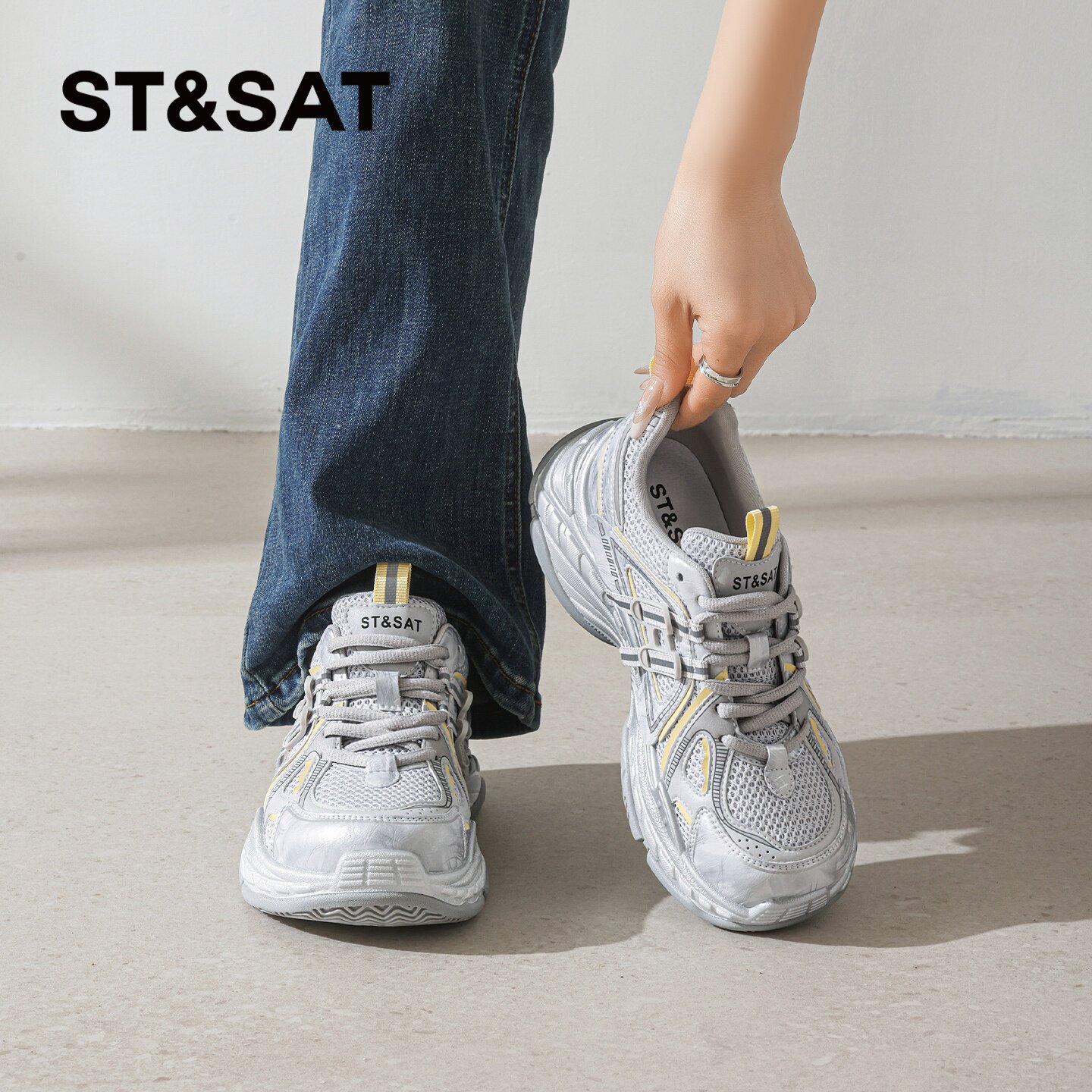 星期六厚底老爹鞋女2026春季新款百搭米黄增高轻便透气休闲运动鞋