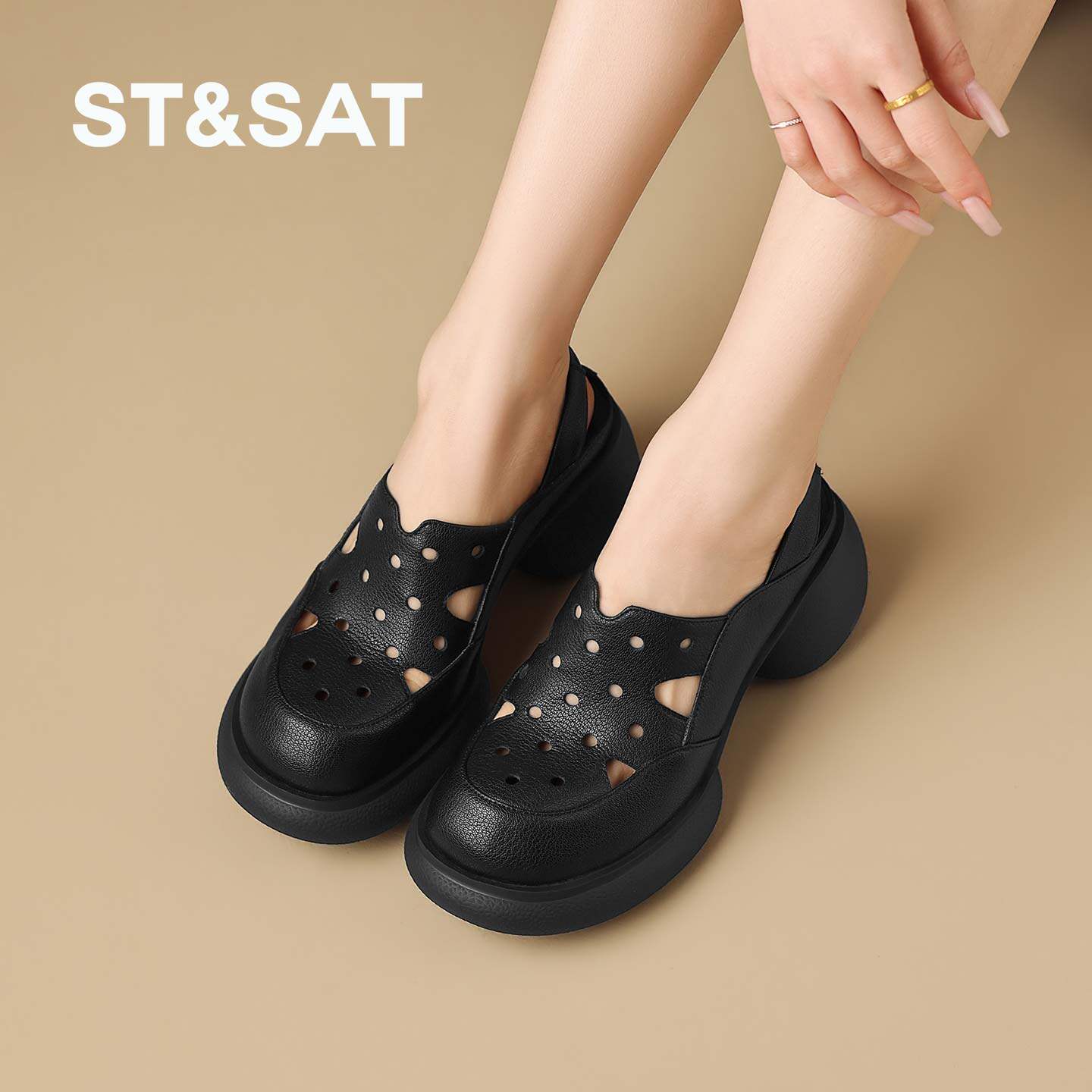星期六2026夏季新款黑色包头洞洞鞋女外穿镂空透气时尚厚底凉鞋女