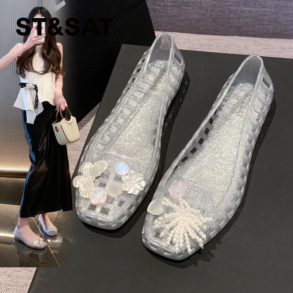 星期六爆款软底水晶果冻鞋女款2026夏季新款透明洞洞鞋女罗马凉鞋