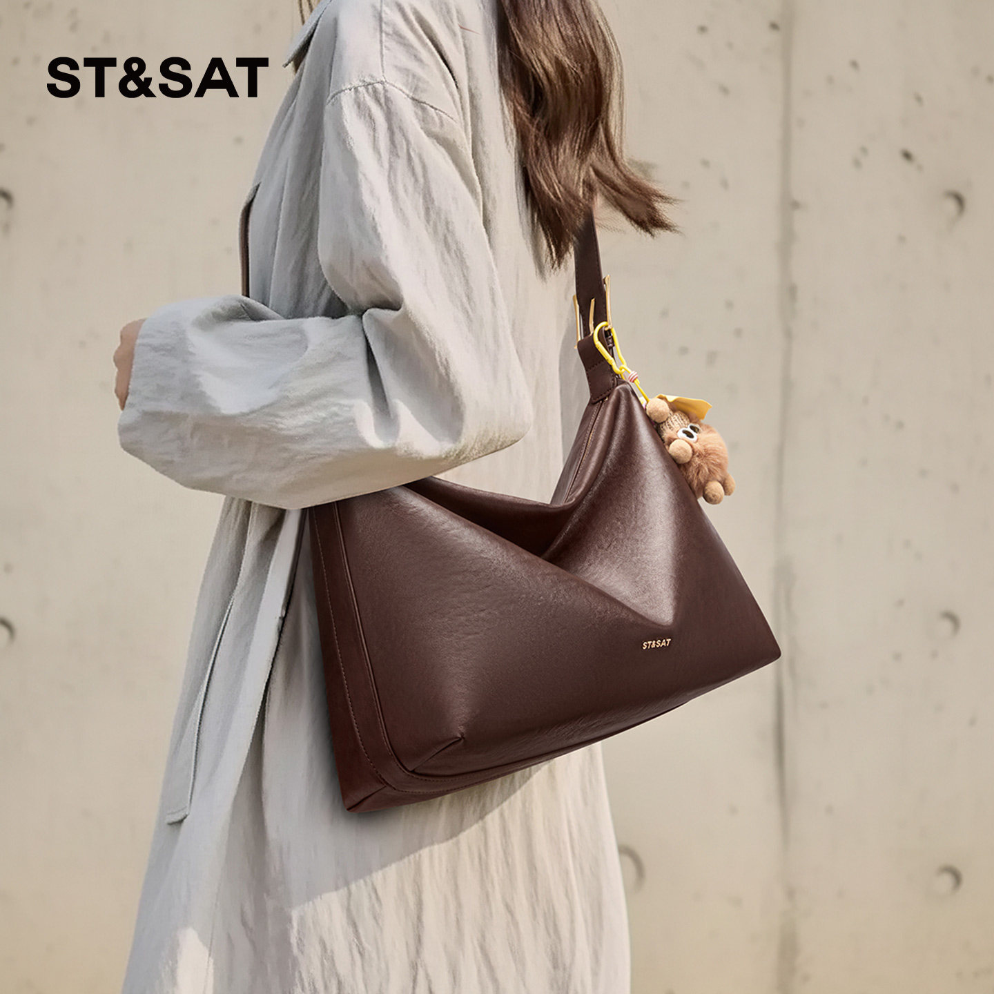 星期六极简软皮托特包包女2025秋冬单肩大容量斜挎腋下松弛感女包