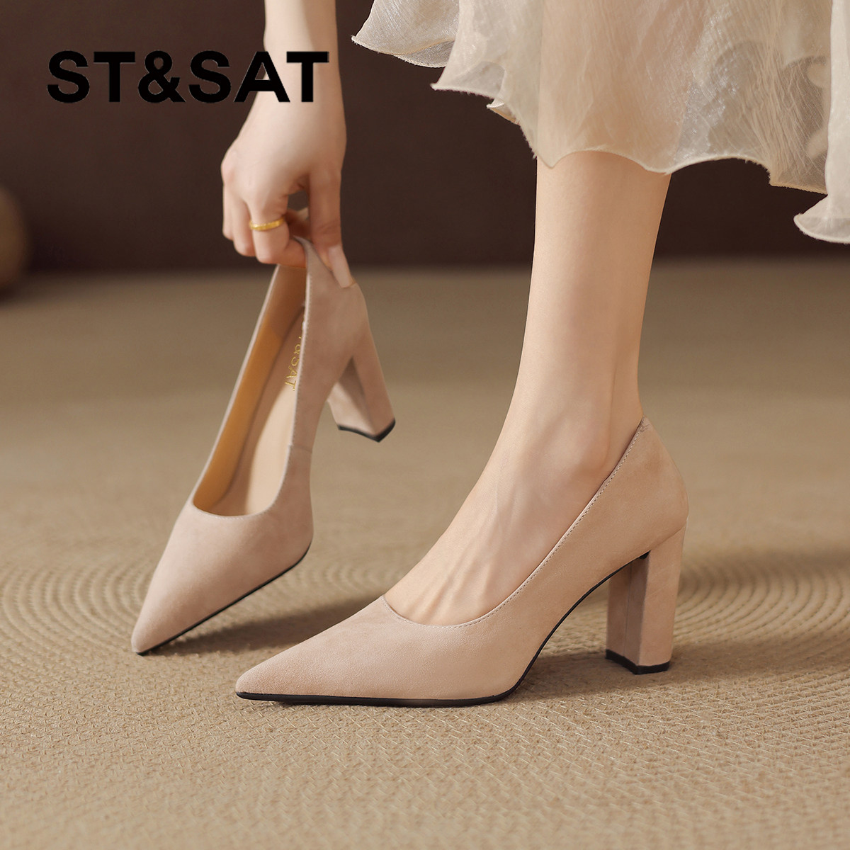 星期六裸色高跟单鞋女夏季2026新款尖头气质女鞋法式绒面粗跟皮鞋