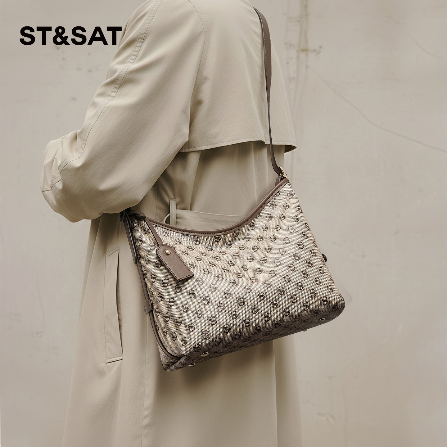 星期六老花托特包女式2026新款春季高级感大容量通勤单肩腋下大包