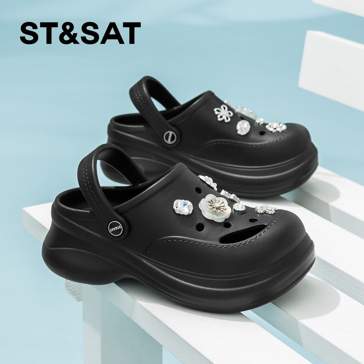 星期六超火厚底洞洞鞋女款2026夏季新款时尚百搭防滑防臭凉拖鞋子