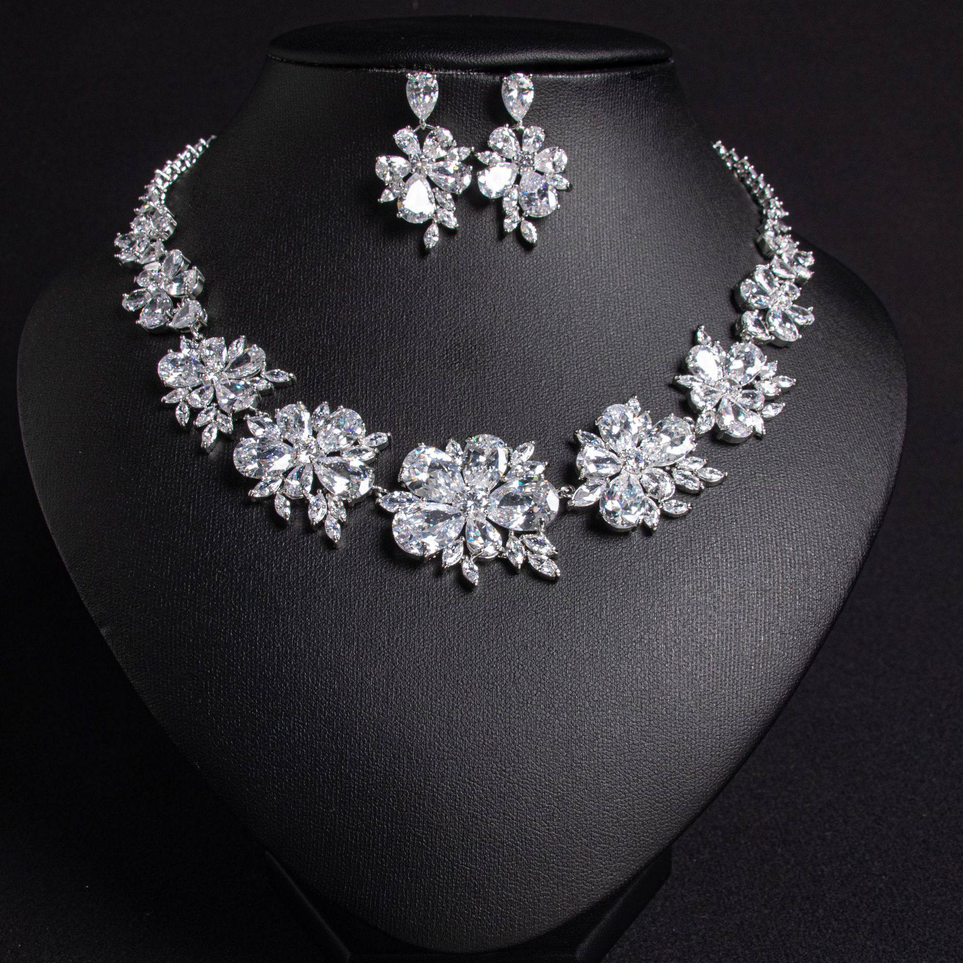 欧美风跨境新娘结婚饰品锆石项链耳环套装时尚花朵百搭休闲款