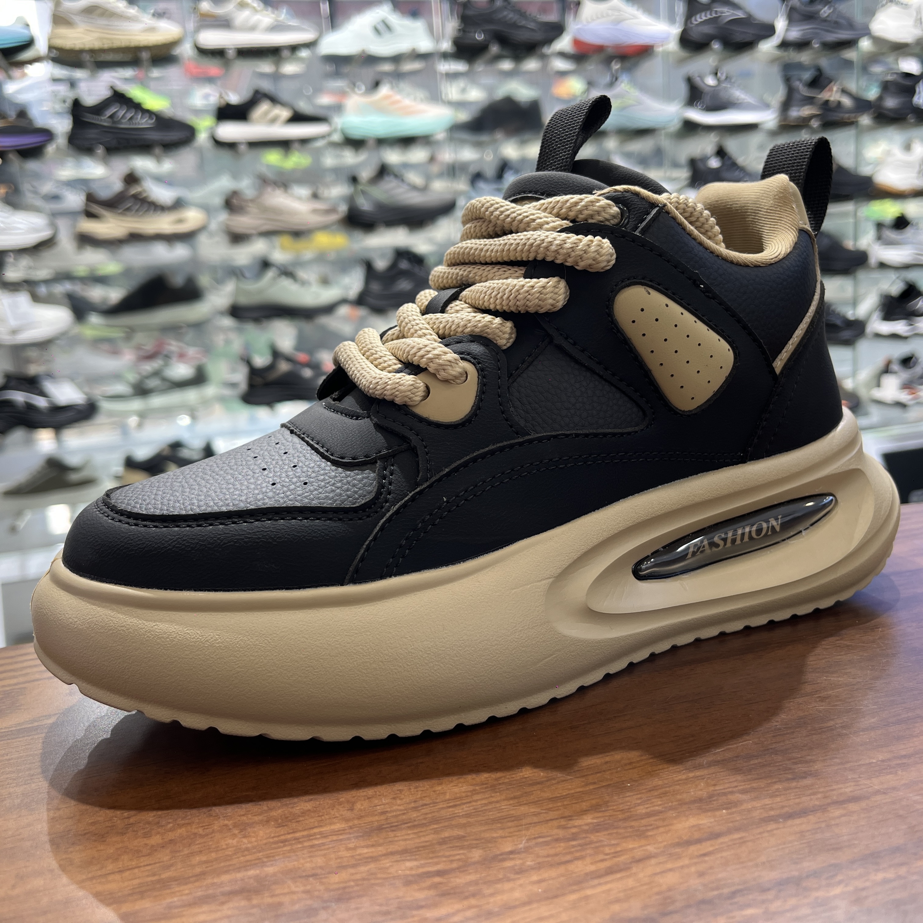 捡漏实体店250+撤柜秋冬季厚底减震男士老爹鞋日常百搭运动休闲鞋