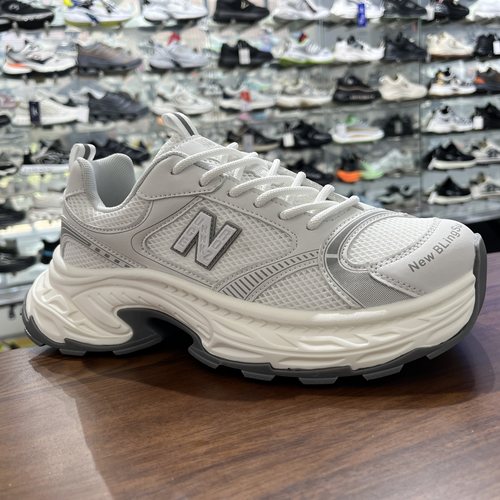 捡漏实体店200+撤柜秋季透气厚底减震老爹鞋时尚小众运动休闲男鞋