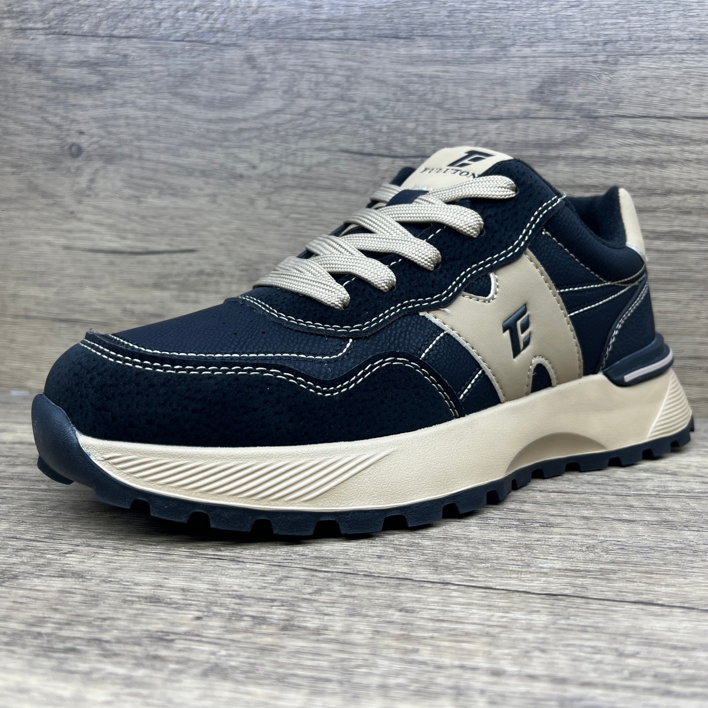 捡漏实体店250+撤柜冬季薄绒保暖男士老爹鞋减震日常运动休闲鞋