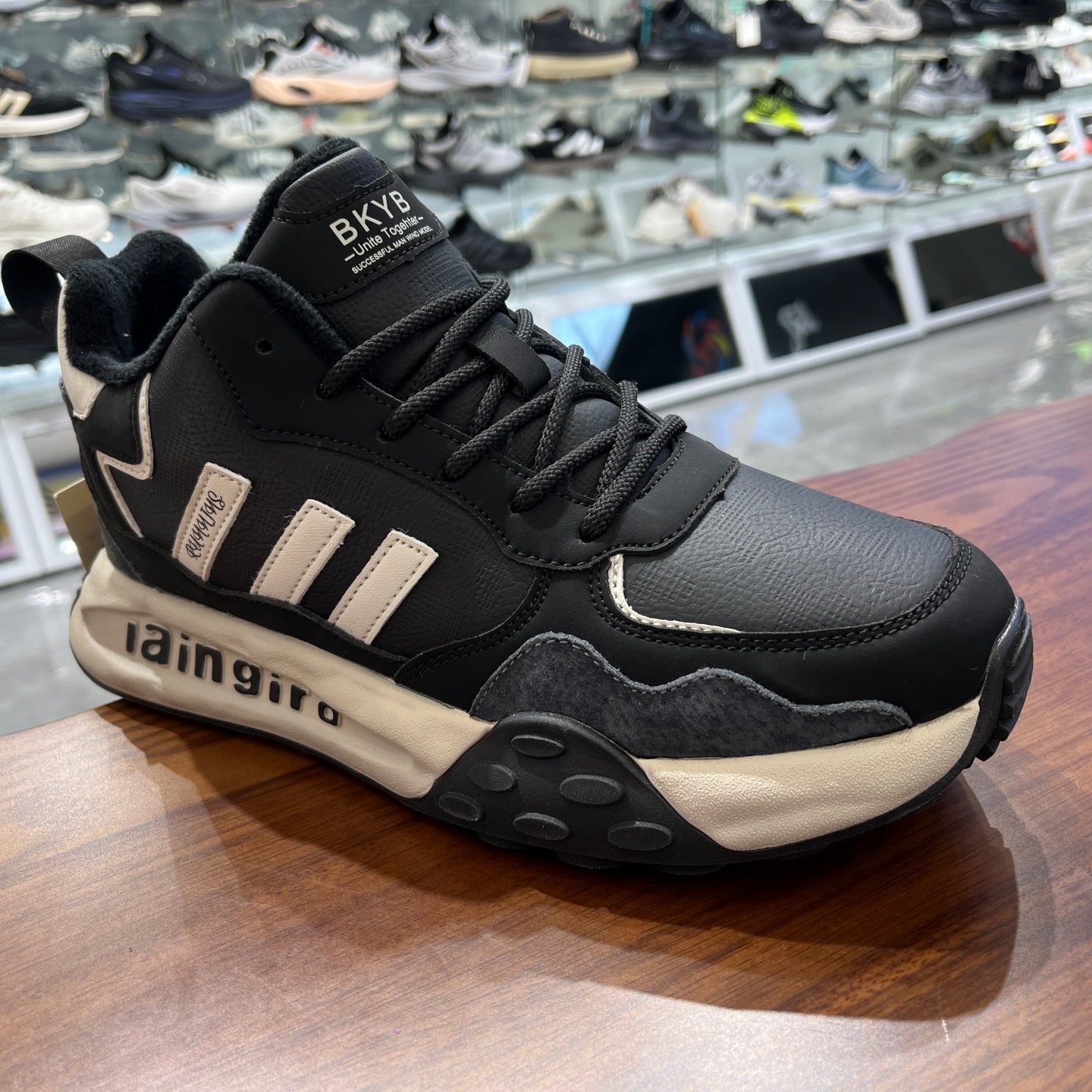 捡漏实体店250+撤柜冬季加绒保暖厚底老爹男鞋日常轻便运动休闲鞋,流行男鞋,老爹鞋,淘宝优惠券,粉丝福利购,淘宝优惠卷