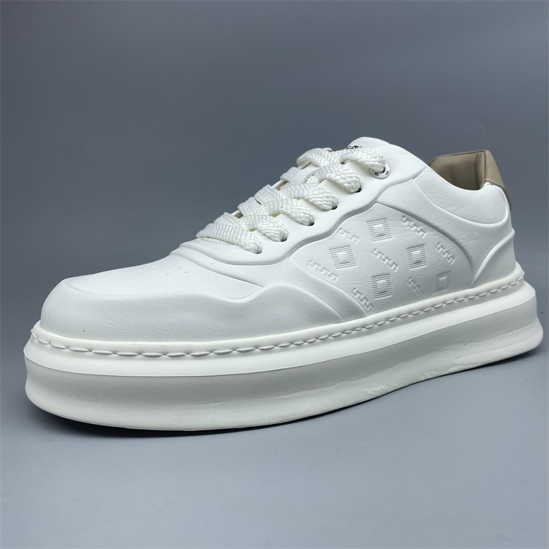 休闲板鞋青春潮流轻便舒适