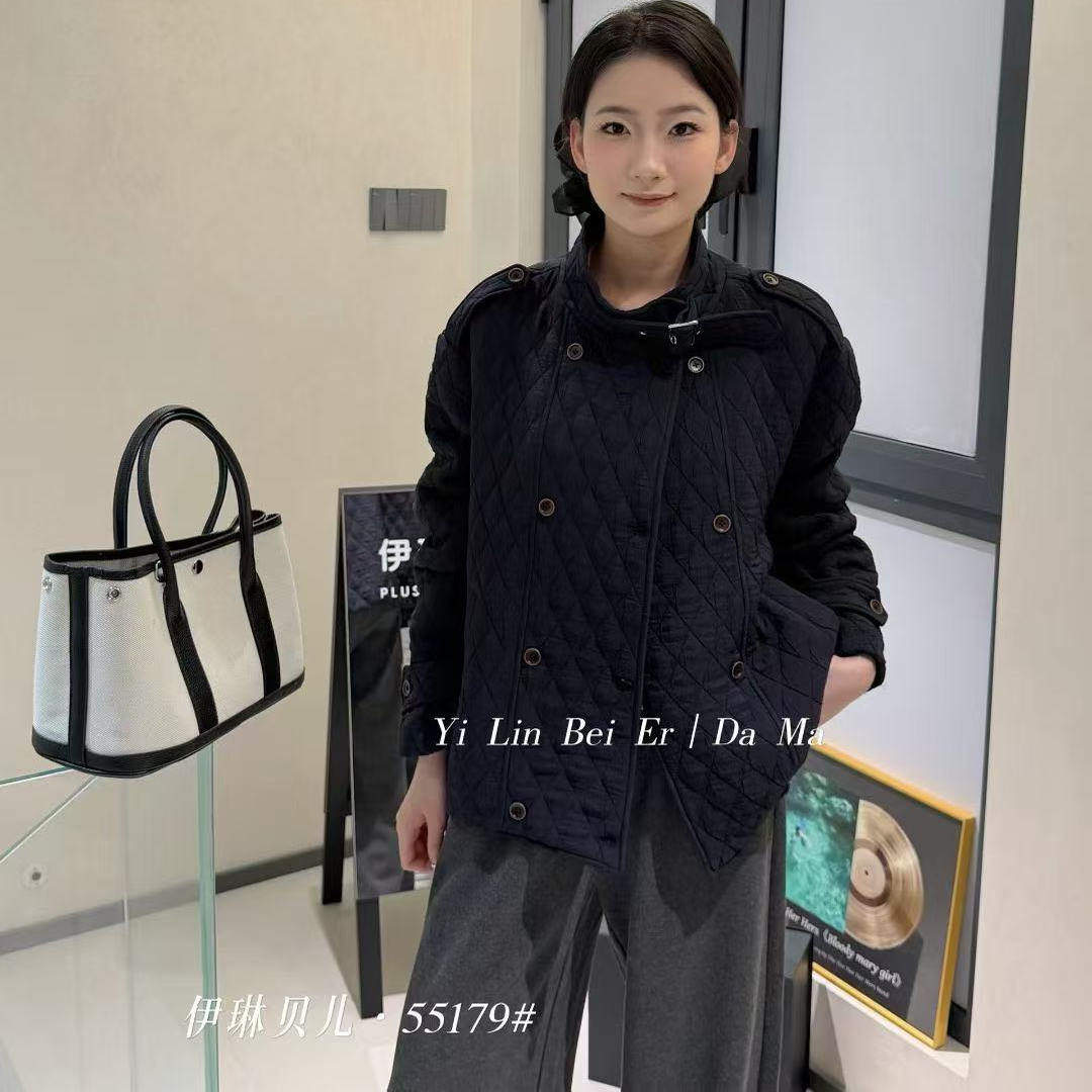 2025秋冬新款加厚保暖外套大码女
