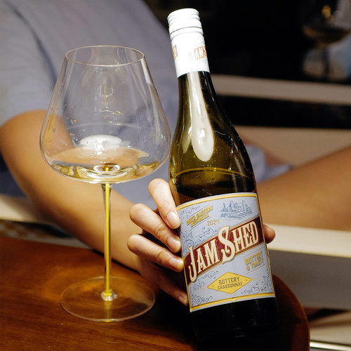 芝士侠黄油烤面包霞多丽白葡萄酒