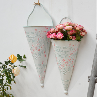 北欧式浮雕铁艺壁挂花盆花插花桶花器花瓶阳台花园墙面装饰壁饰