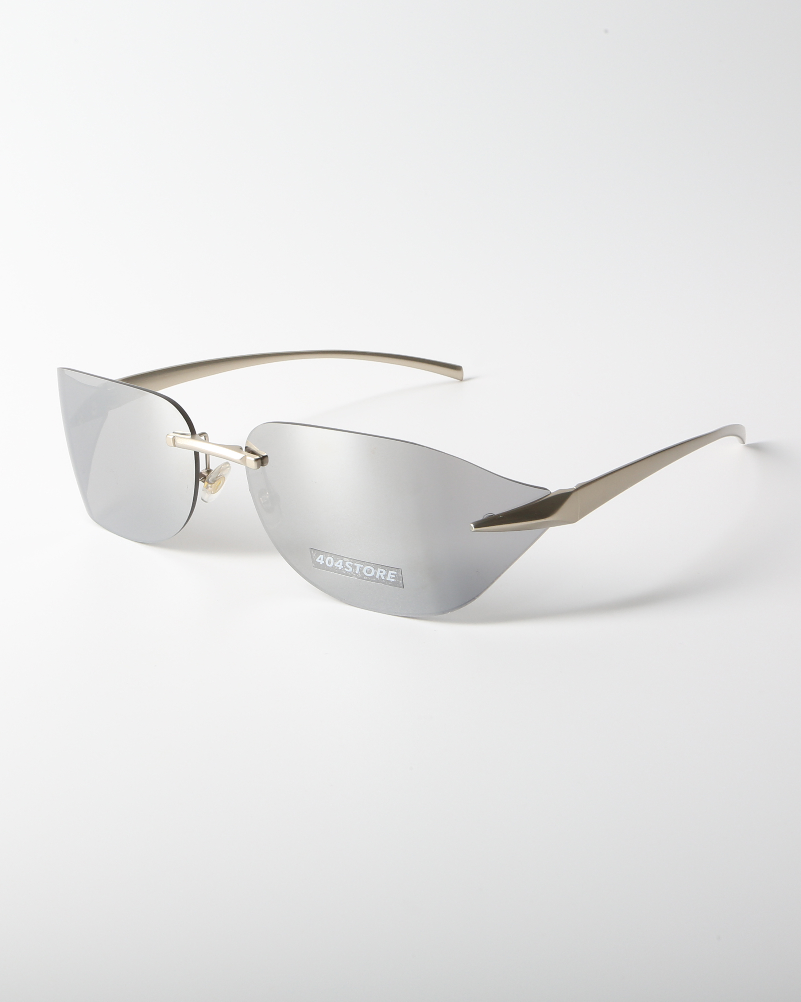 404的店ins复古时髦凹造型墨镜街