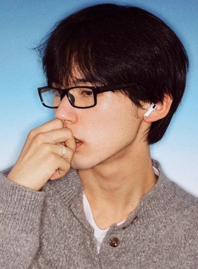 404的店黑色方框纯欲眼镜女Y2K日系超轻tr90近视二次元网红平光镜