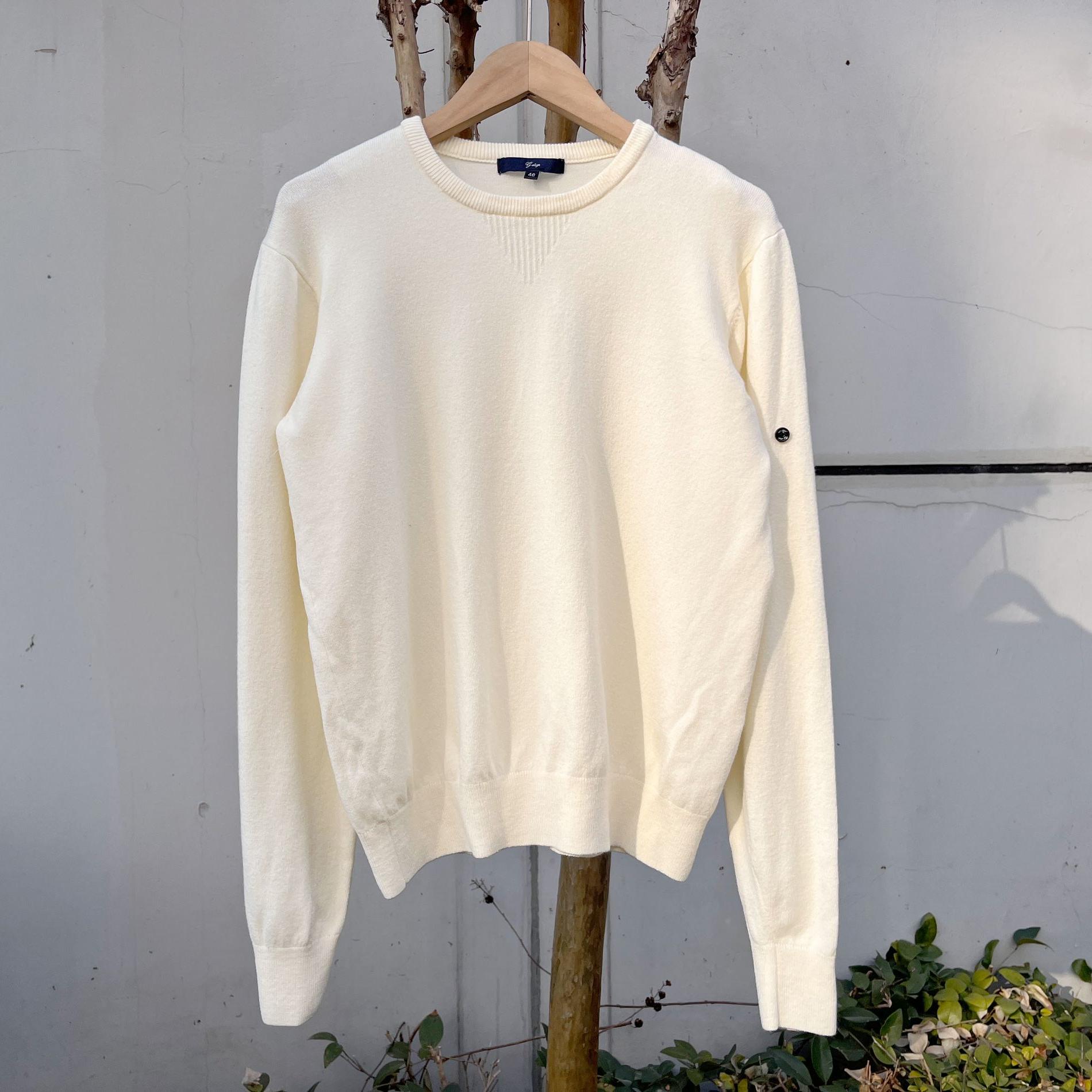 微瑕秋冬款经典百搭舒适休闲圆领纯色减龄保暖针织毛衣上衣H1