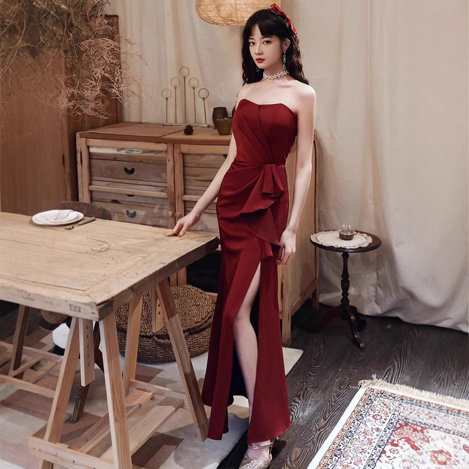 抹胸敬酒服新娘2026新款酒红色订婚礼服裙平时可穿鱼尾女回门结婚