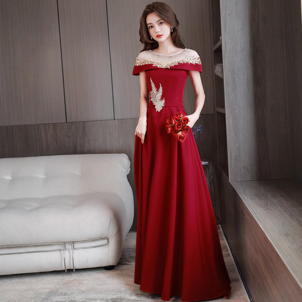 敬酒服新娘酒红色2026新款夏季气质高端结婚礼服裙感宴会主持