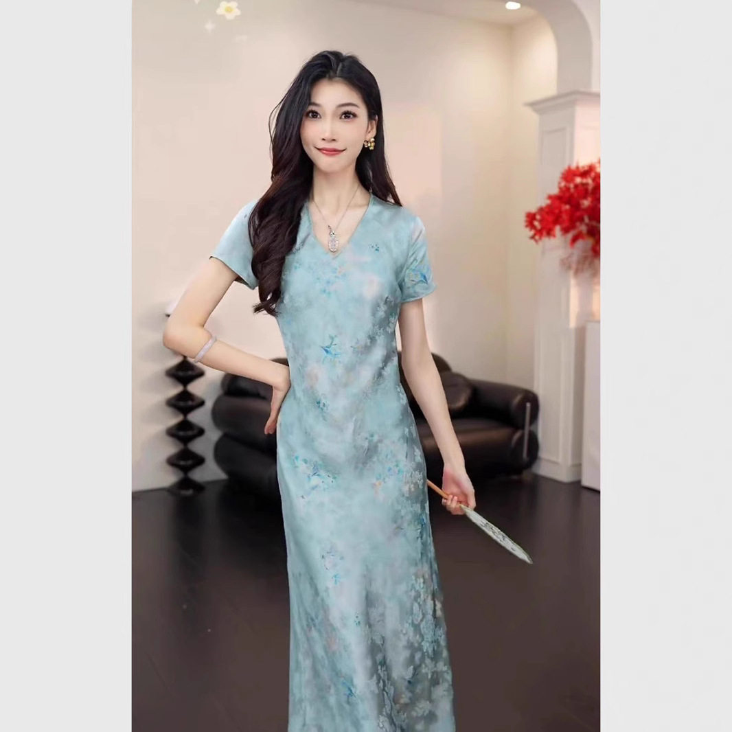 新中式女装冰川蓝v领提花印花旗袍连衣裙夏季超好看气质国风裙子