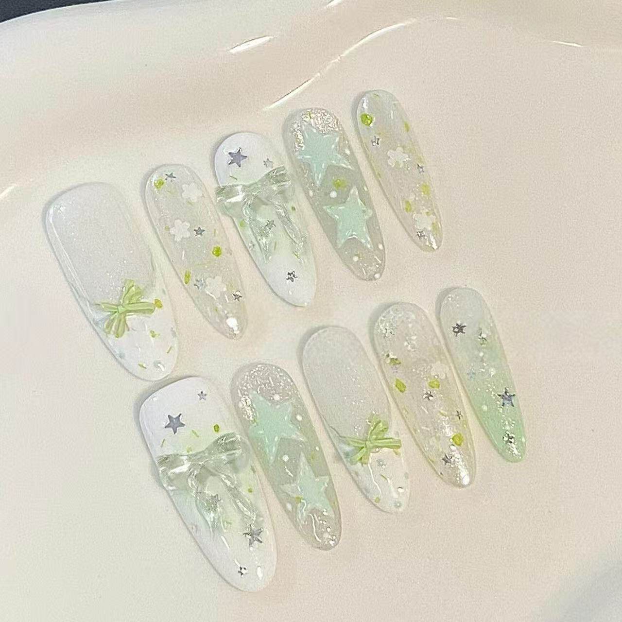 薄荷绿渐变星星穿戴甲 小清新蝴蝶结亮片美甲 显白中长款半手工